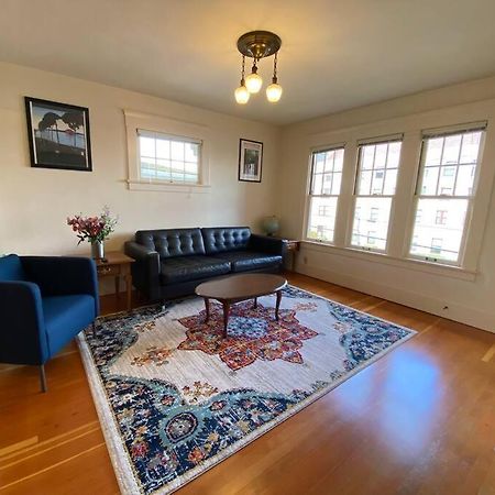 Historic Downtown Riverview Flat, No 3 Astoria Esterno foto