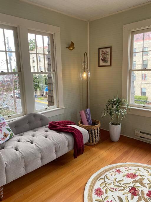 Historic Downtown Riverview Flat, No 3 Astoria Esterno foto