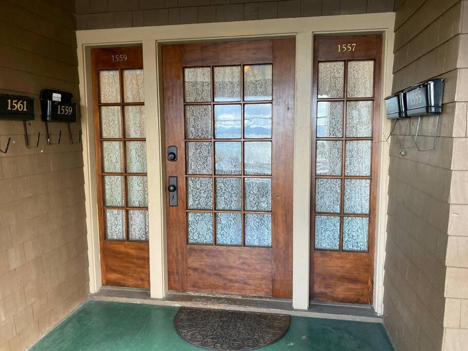 Historic Downtown Riverview Flat, No 3 Astoria Esterno foto