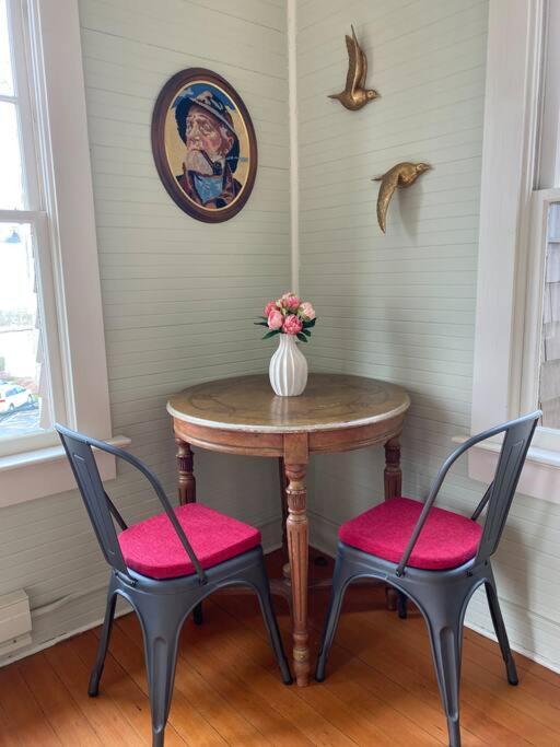 Historic Downtown Riverview Flat, No 3 Astoria Esterno foto