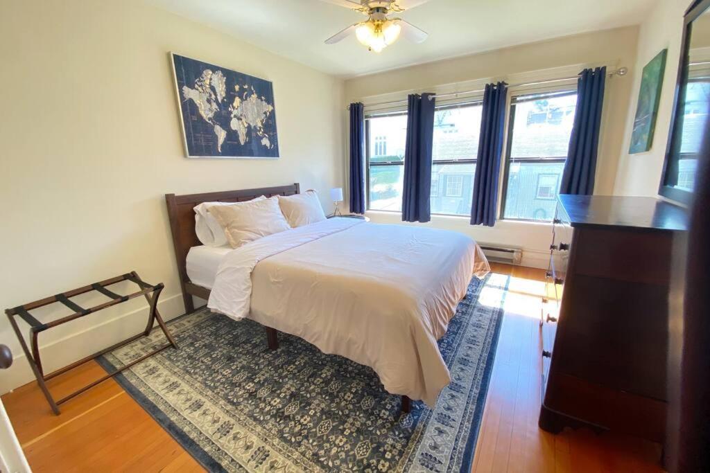 Historic Downtown Riverview Flat, No 3 Astoria Esterno foto