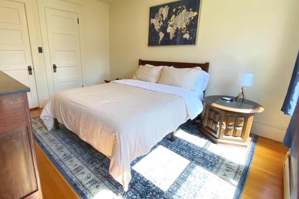 Historic Downtown Riverview Flat, No 3 Astoria Esterno foto