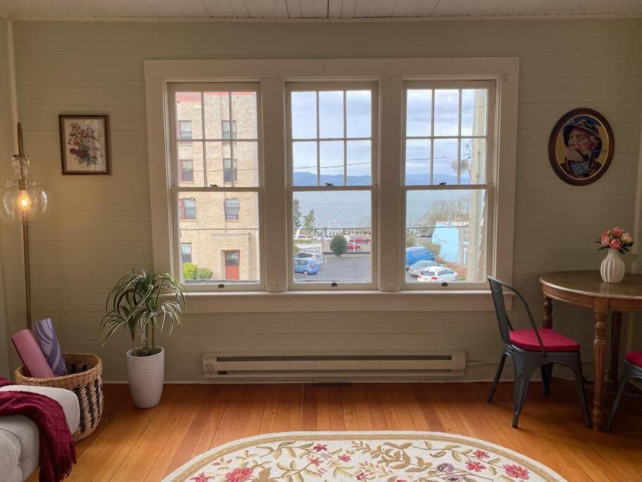 Historic Downtown Riverview Flat, No 3 Astoria Esterno foto