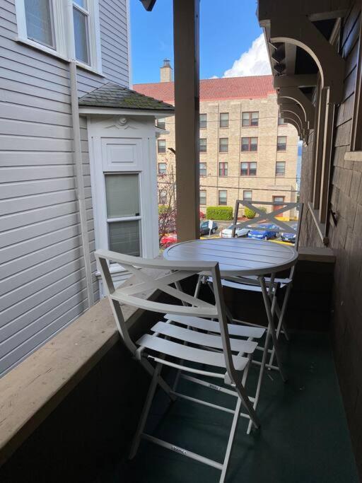 Historic Downtown Riverview Flat, No 3 Astoria Esterno foto